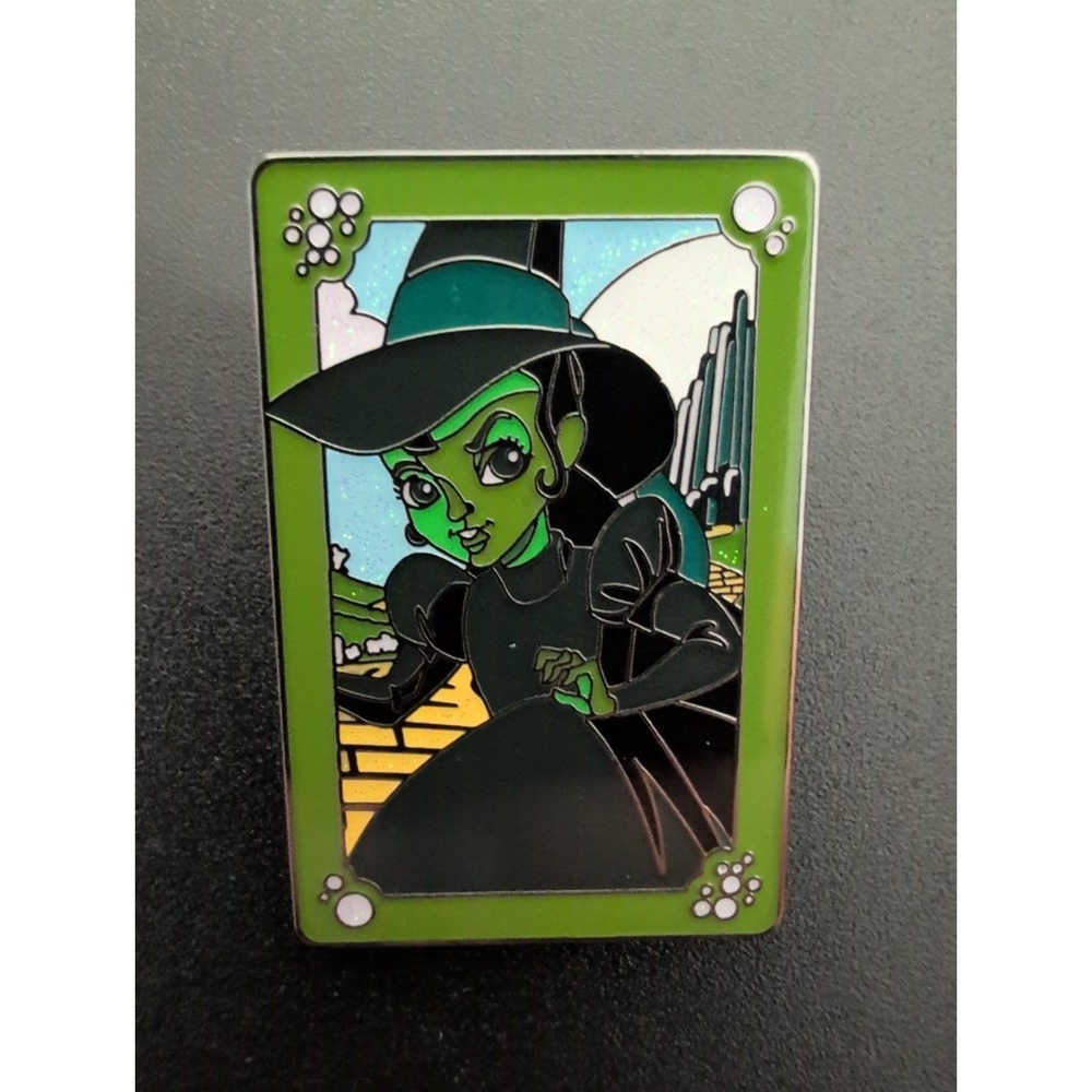 Embossed Enamel Lapel Pin Badge - Wizard of Oz Emerald City Wicked Witch NEW